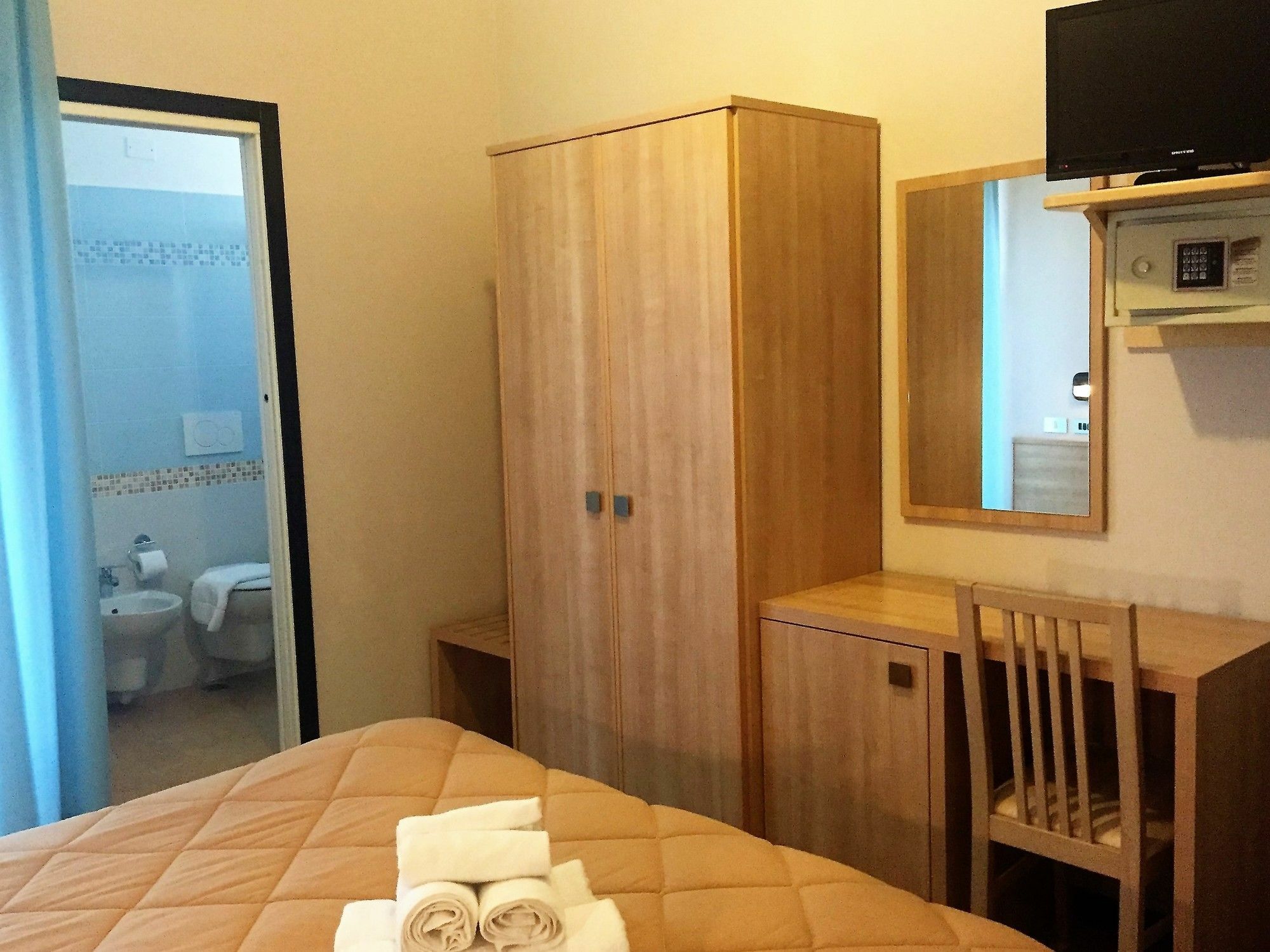 Abc Hotel Rimini Exterior photo